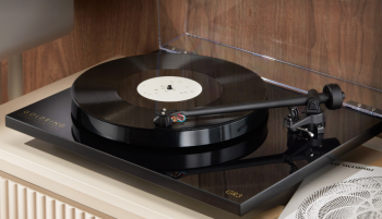 Goldring GR3 Turntable - With E3 Cartridge